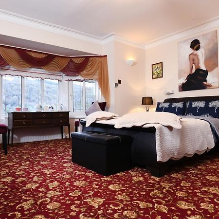Luxury Suite In Quiet Countryside Location Swansea Extérieur photo