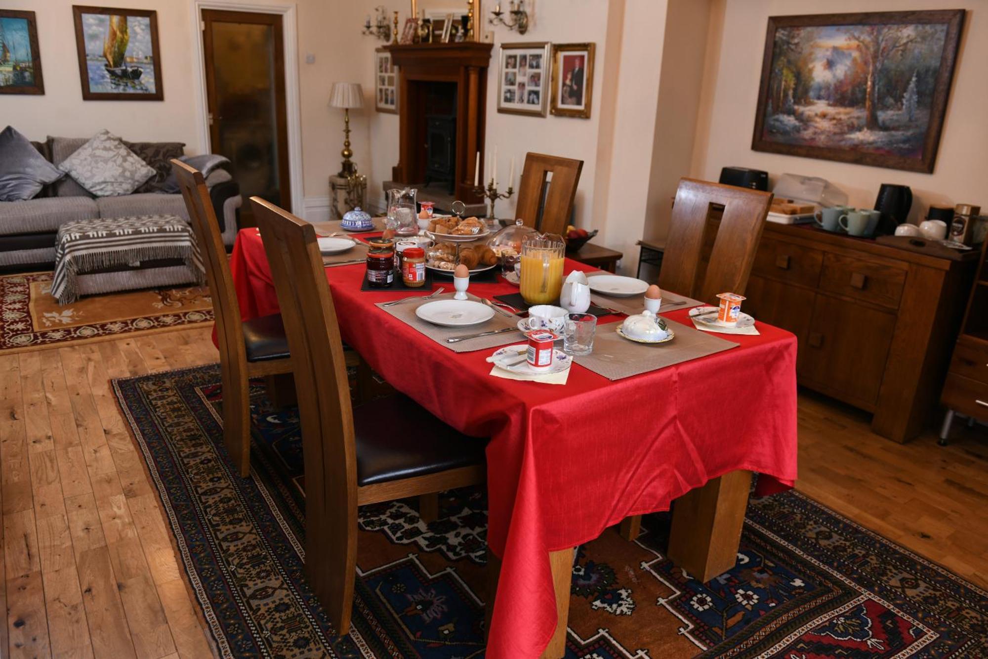 Luxury Suite In Quiet Countryside Location Swansea Extérieur photo